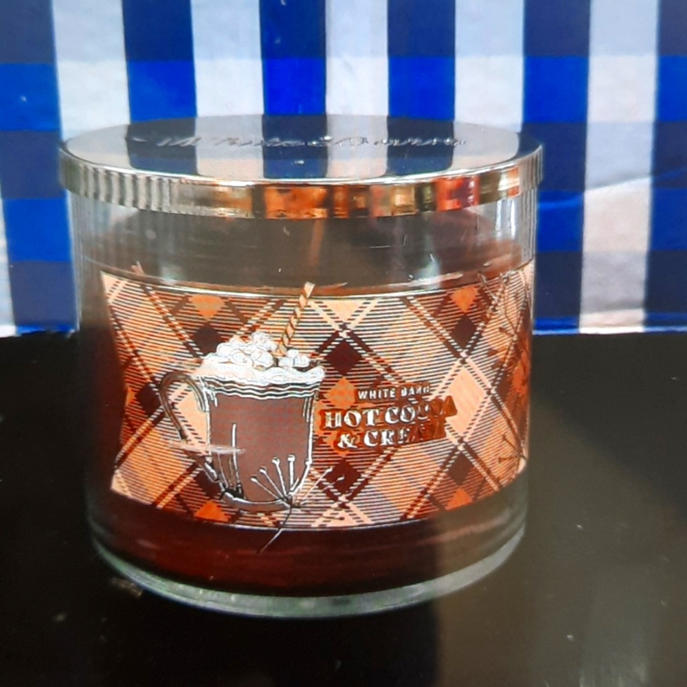 BATH & BODY WORKS 3 WICK HOT COCOA AND CREAM